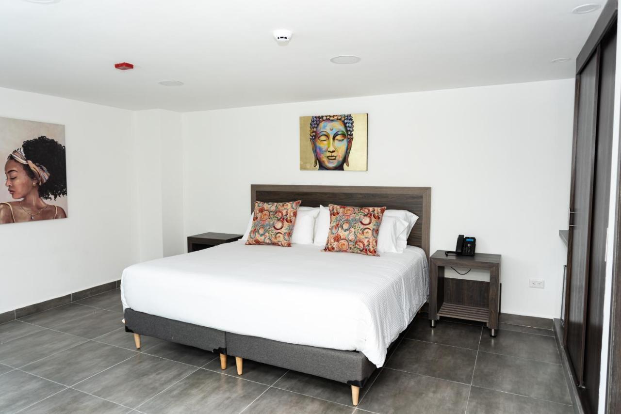 Hotel Qatar Кали Экстерьер фото