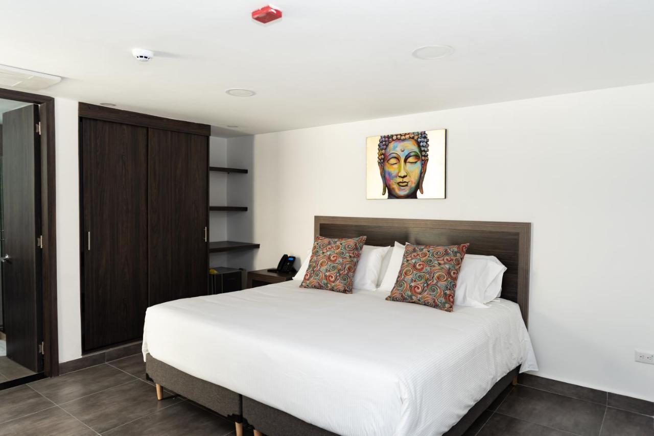 Hotel Qatar Кали Экстерьер фото