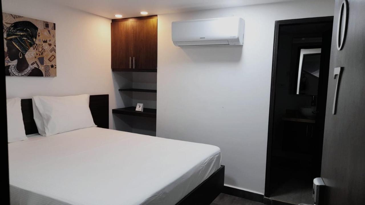 Hotel Qatar Кали Экстерьер фото